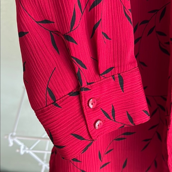 Notations Red & black Women's button down blouse with attached undershirt (B2) - Picture 4 of 6